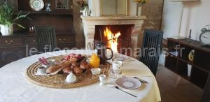 Maison chaleureuse et familiale. à Nalliers